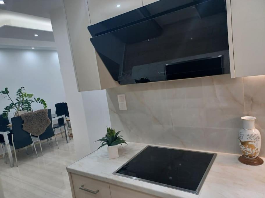 Cozy Renovated Apartment Athen Exterior foto